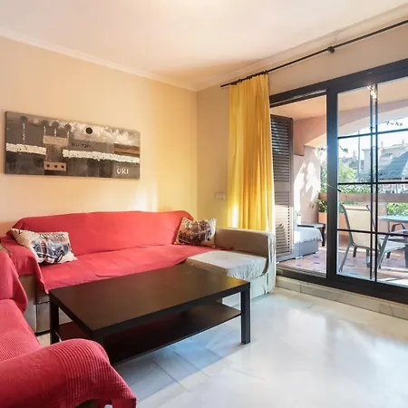 Entre Estepona-marbella * إِستيبونا